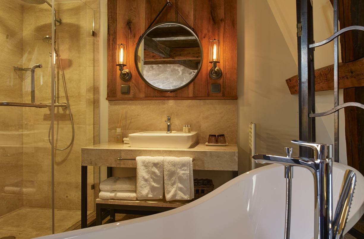 Hotel in Buda's unique environment - unique luxury hotel in the Buda Castle Hotel in the most beautiful part of Buda, in the Buda Castle